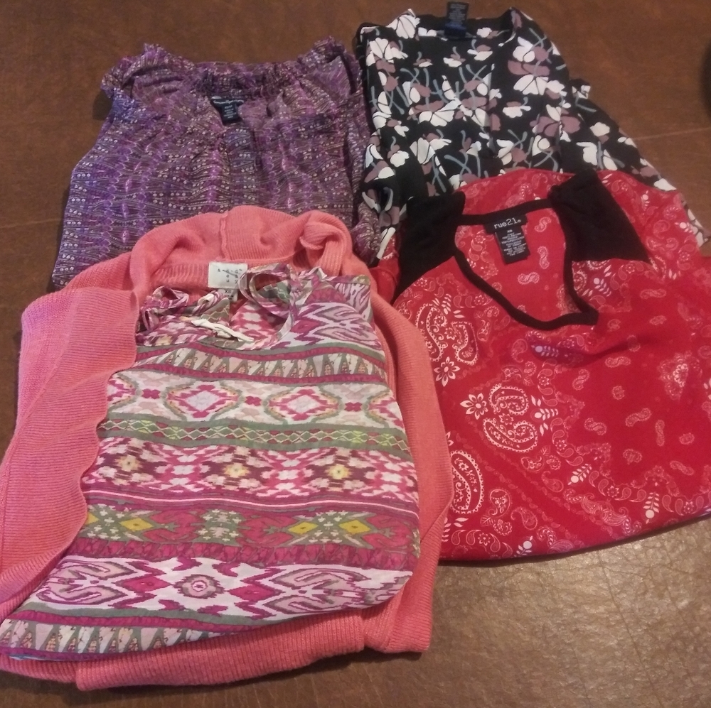Women's bundle of 5 piece lot size xs